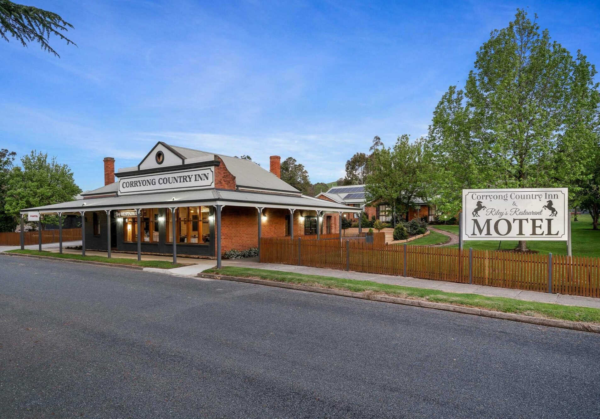 Corryong Country Inn